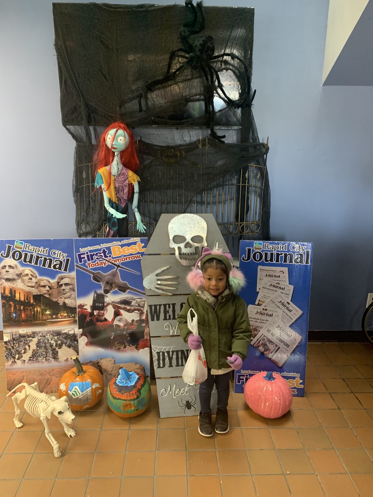 Halloween Pictures to run in Thursday's paper 032.JPG